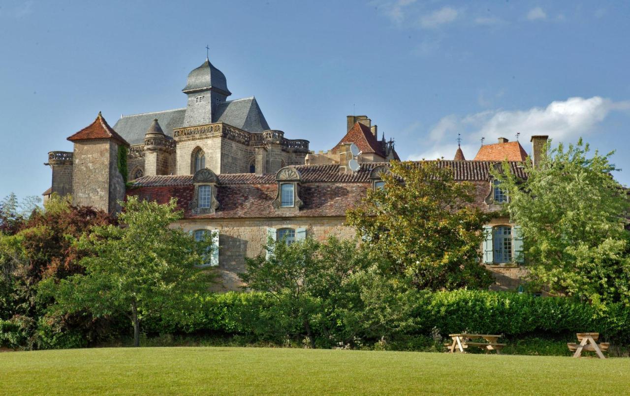 Le Prieure Du Chateau De Biron Biron  Buitenkant foto