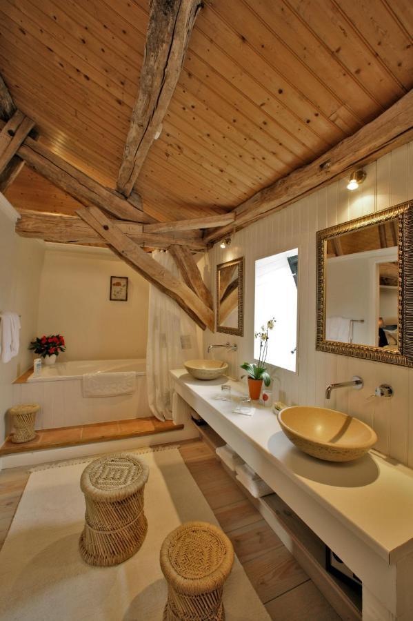 Le Prieure Du Chateau De Biron Biron  Buitenkant foto